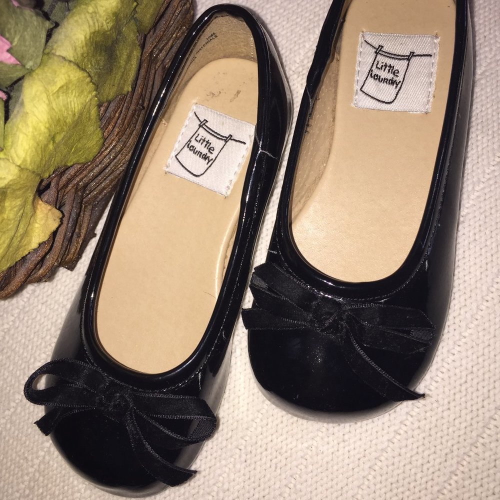 Dress shoes for little girls